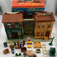 Fisher Price Little People Sesame Street Play Set #938 - 1974 - Great Condition in Box