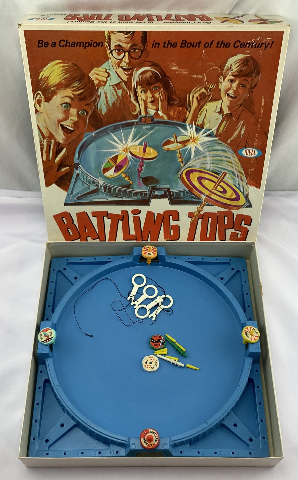 Battling Tops Game - 1968 - Ideal - Great Condition