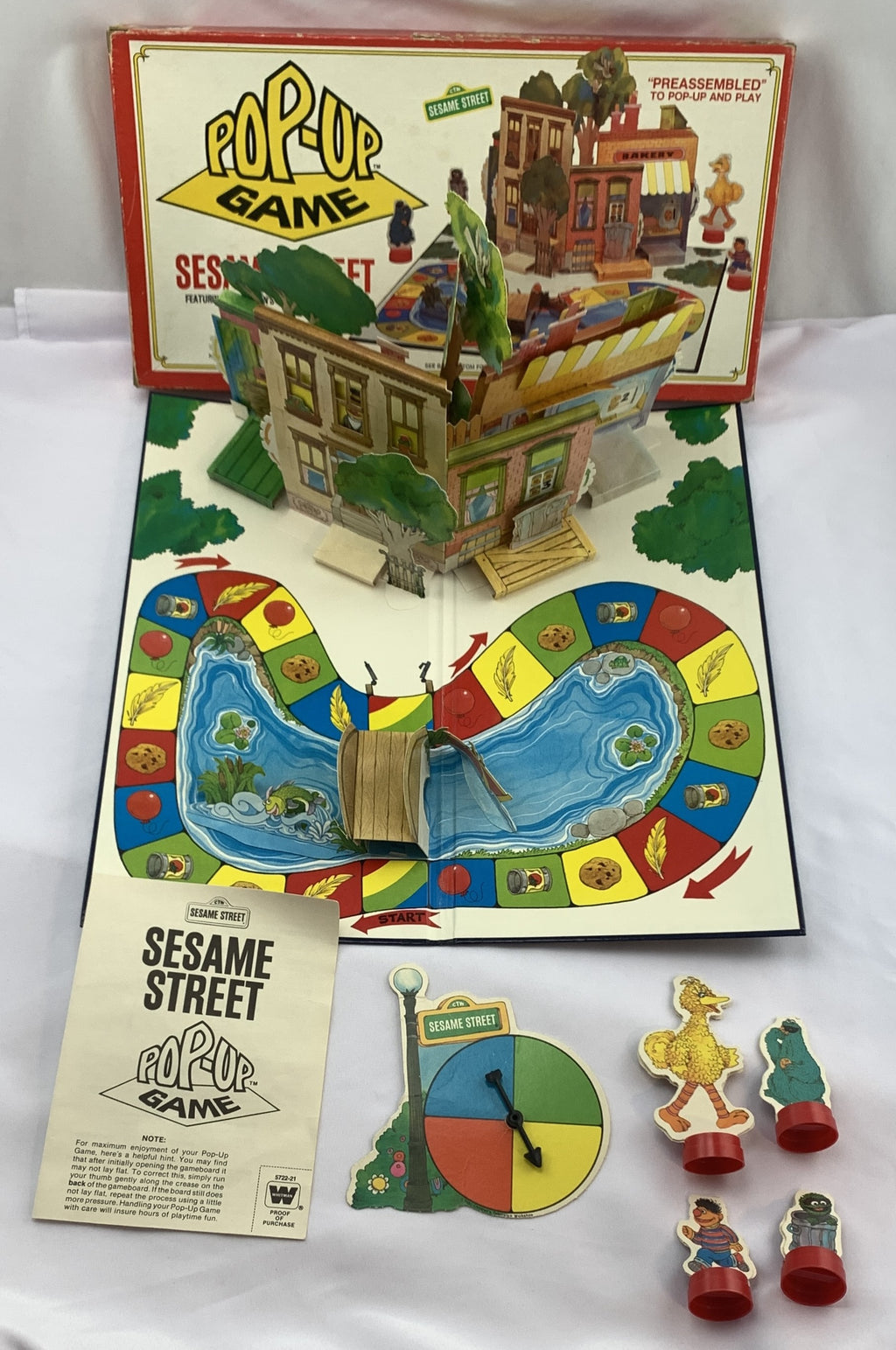 Sesame Street Pop Up Game - 1982 - Whitman - Great Condition