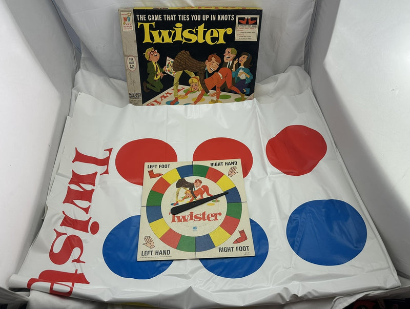 Twister Game - 1966 - Milton Bradley - Very Good Condition