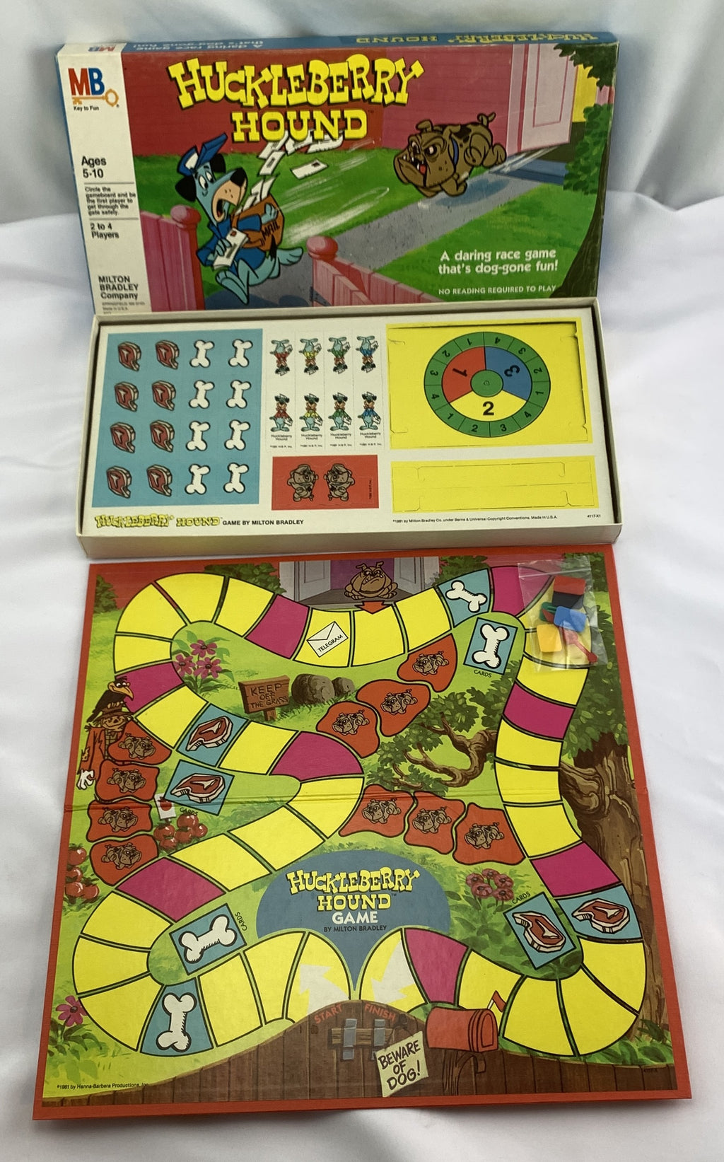 Huckleberry Hound Board Game - 1981 - Milton Bradley - New Old Stock