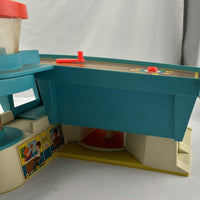 1972 Fisher Price Little People Family Play Airport #966 - 1972 - Good Condition