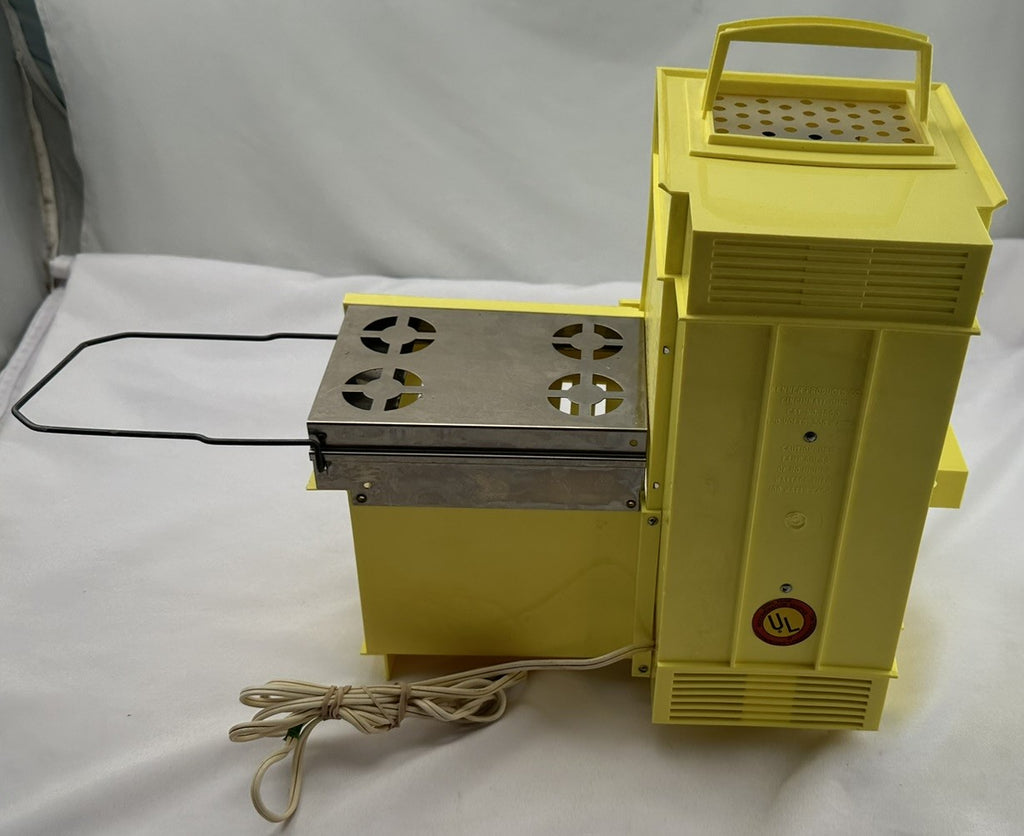 1964 Easy Bake Oven by Kenner Clean Great Condition Mandi s Attic Toys