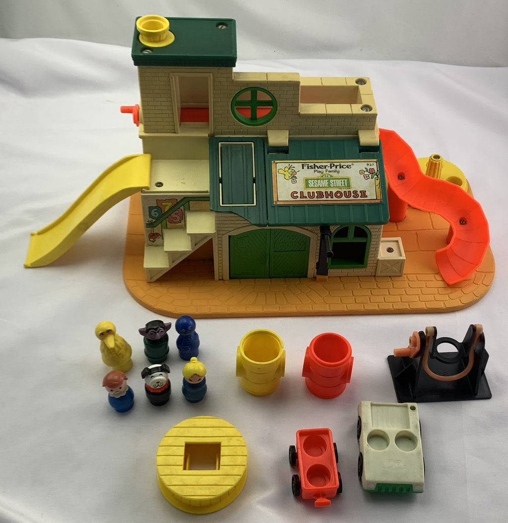 Fisher Price Little People Sesame Street Clubhouse #937 - 1976 - Great Condition