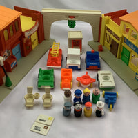 Fisher Price Play Family Village Main Street #997 - 1973 - Great Condition