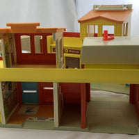 Fisher Price Play Family Village Main Street #997 - 1973 - Great Condition