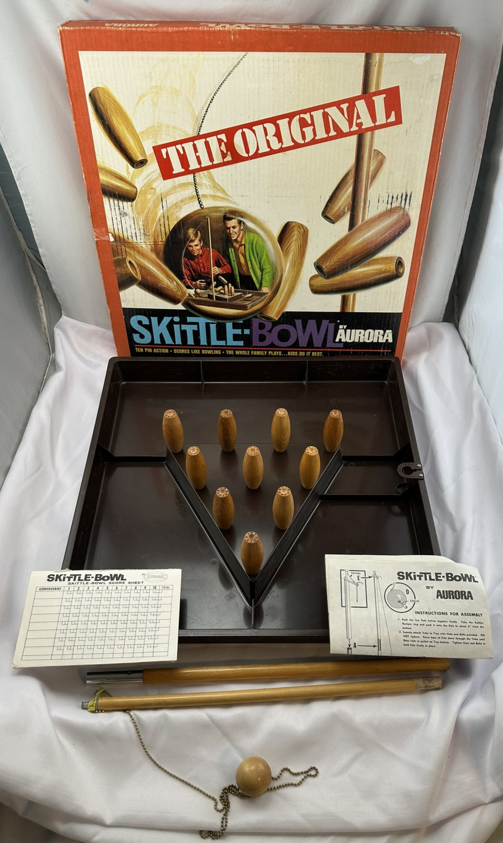 Skittle Bowl - 1967 - Aurora - Great Condition