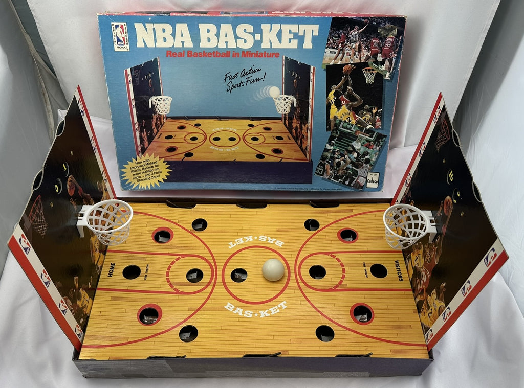 Bas-ket Game Miniature Basketball - 1988 - Cadaco - Good Condition
