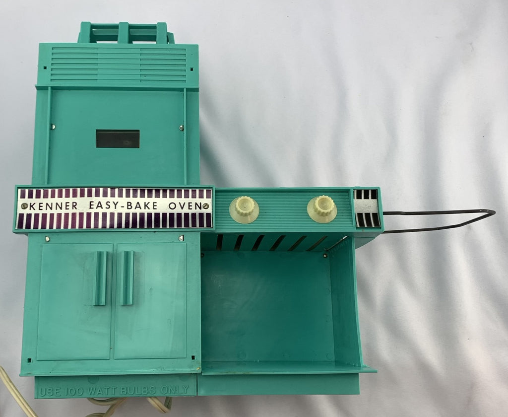 1964 Easy Bake Oven By Kenner With Accessories