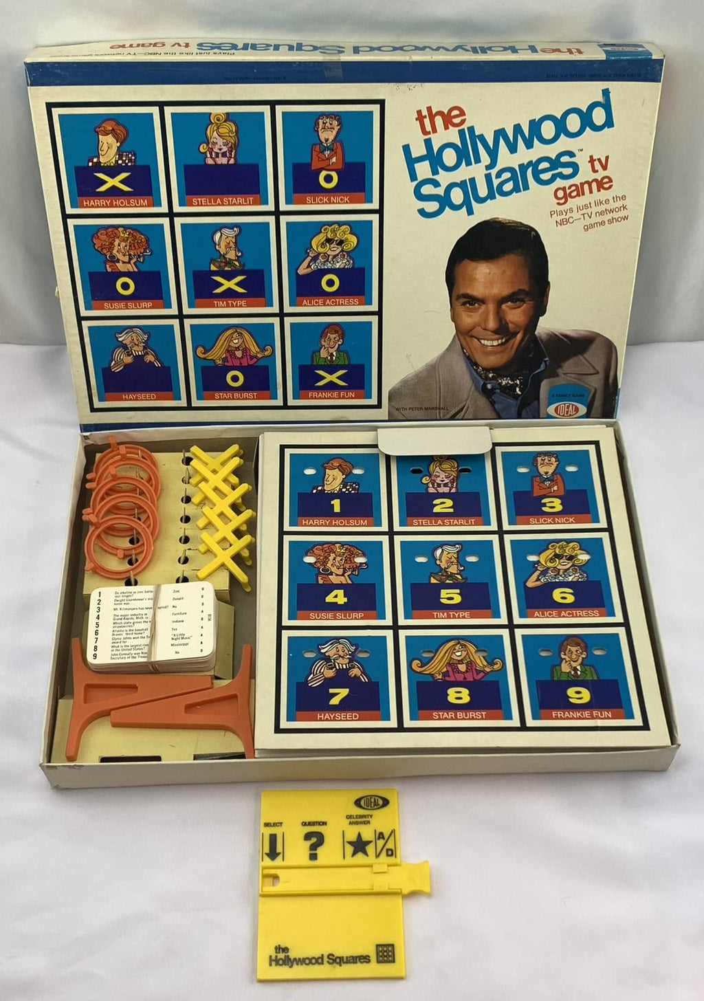 Hollywood Squares Game - 1974 - Ideal - Great Condition