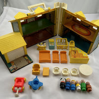 Fisher Price Little People Family Play House - 1969 - Very Good Condition