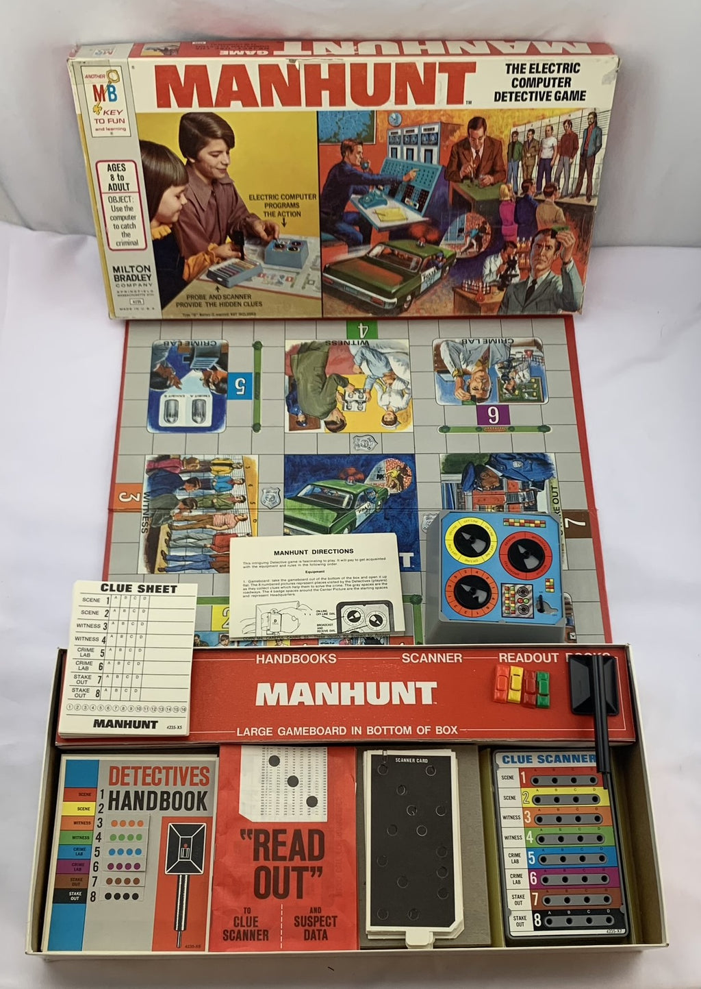 Manhunt Game - 1972 - Milton Bradley - Great Condition