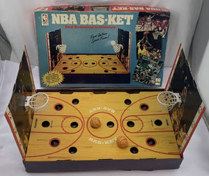 Bas-ket Game Miniature Basketball - 1988 - Cadaco - Great Condition