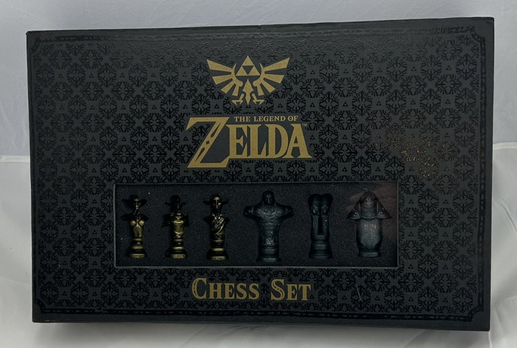 The Legend of Zelda Chess Collectors Edition Game - USAopoly - New Old Stock