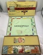 Monopoly Game - 1946 - Parker Brothers - New/Fair