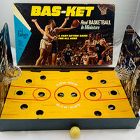 Bas-ket Game Miniature Basketball - 1969 - Cadaco - Great Condition