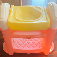 Little Tikes Child Size Pink Doll Tub and Shelf Clean in Great Condition