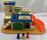 Fisher Price Sesame Street Clubhouse with Figures - 1976 - Good Condition