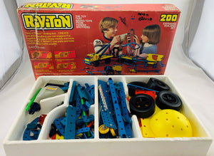 1977 Riviton by Parker Brothers Expanded 200 Pc Set Good Condition