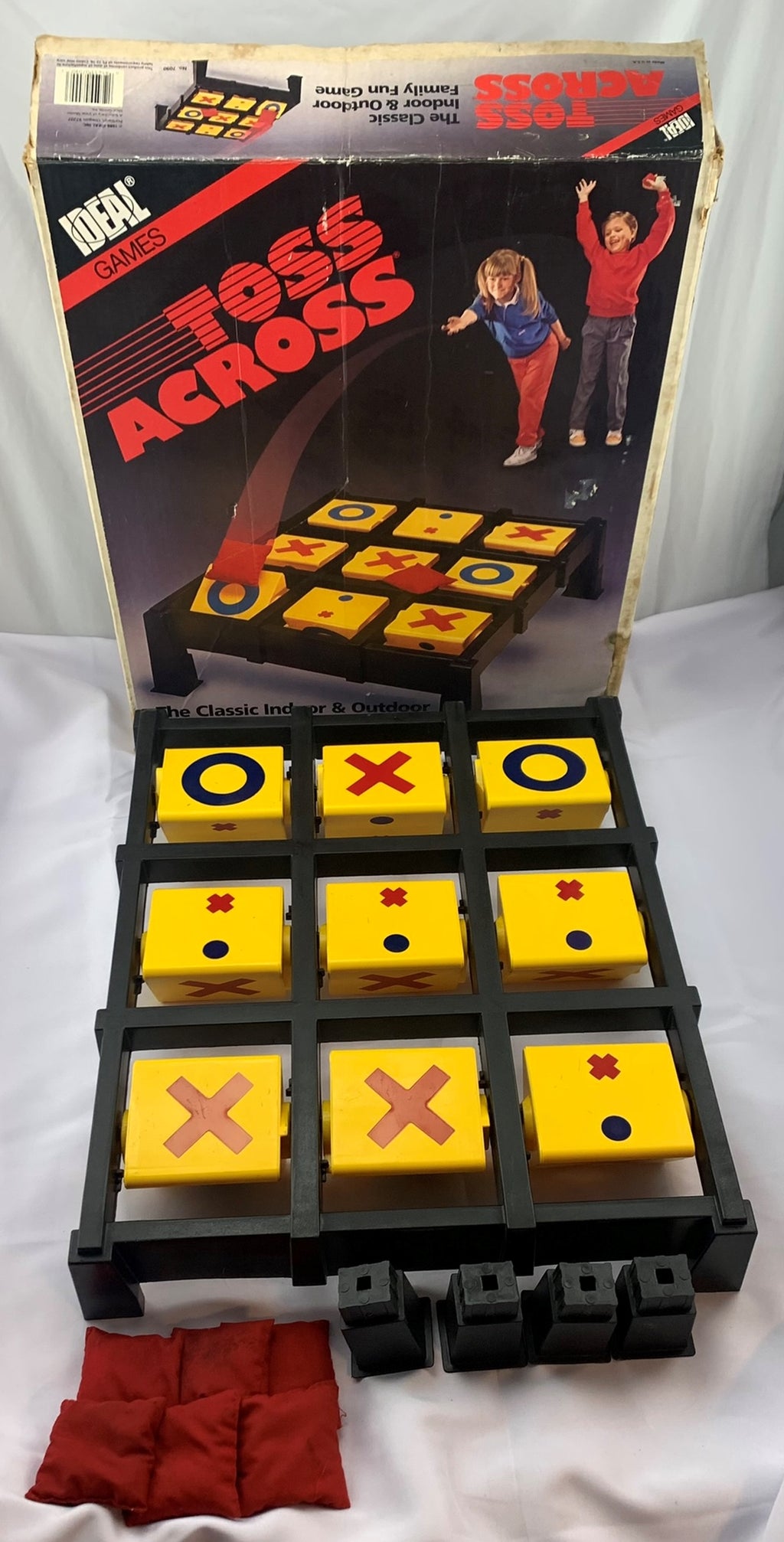 Toss Across Game - 1986 - Ideal - Very Good Condition