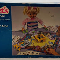 Cricket Doll and Game by Playmates Working - 1984 - Playmates - Great Condition