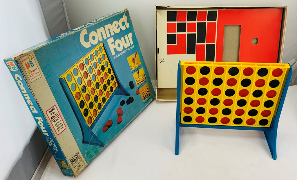 Connect Four Game - 1978 - Milton Bradley - Good Condition