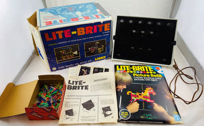 Lite Brite - 1967 - 25+ Unpunched Sheets - 200+ Pegs - Working - Very Good Condition