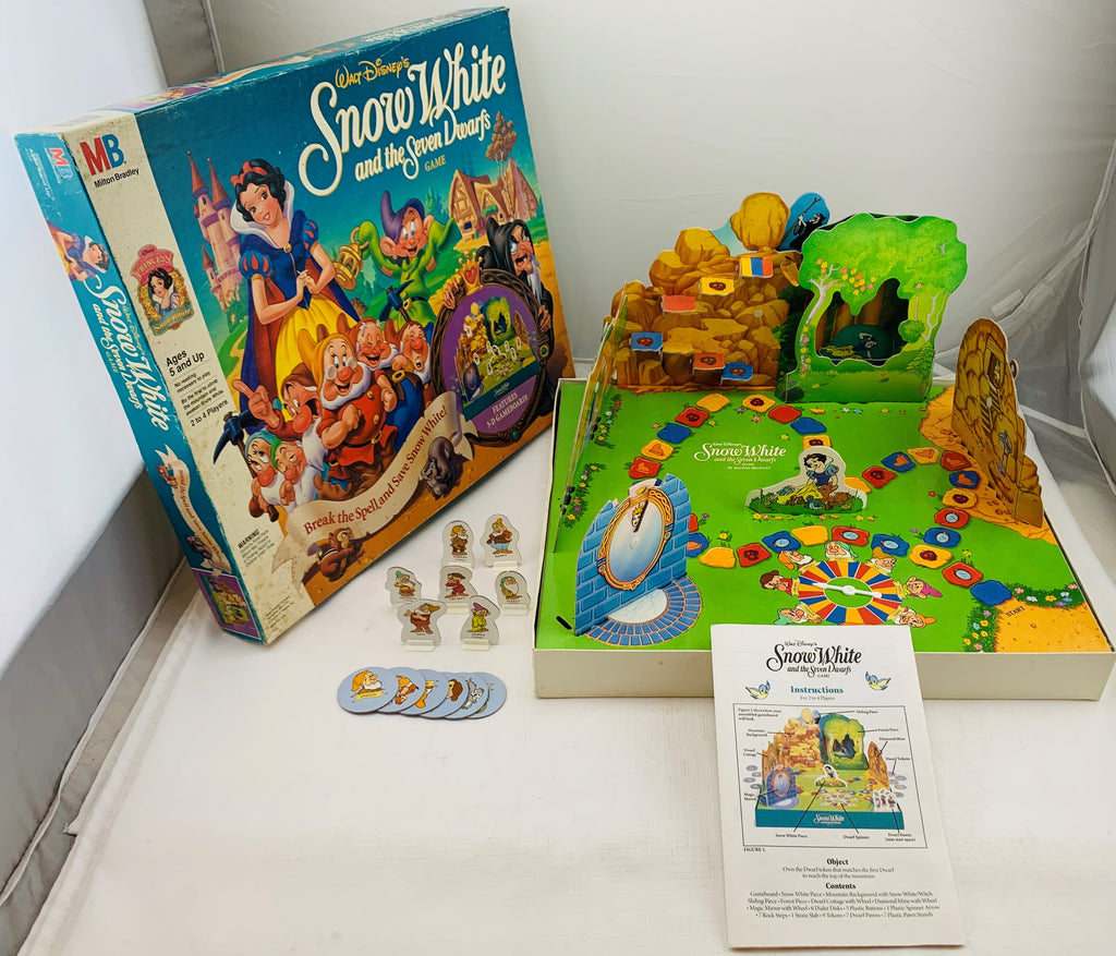 Snow White 3D Game - 1992 - Milton Bradley - Great Condition