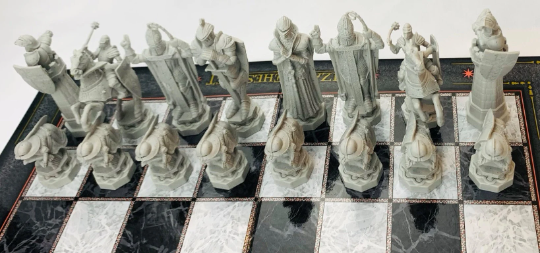 Harry Potter Wizard Chess Set (Board Game)