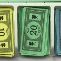 Hollywood Monopoly Edition - 1997 - USAopoly - Great Condition